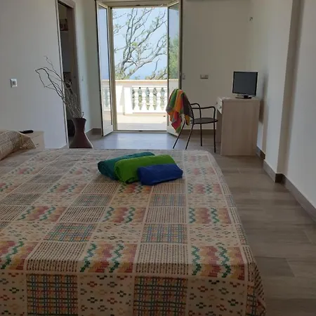 Tropeano 3* Santa Domenica (Vibo Valentia)