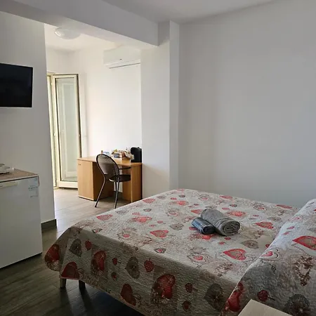 Tropeano Lägenhetshotell