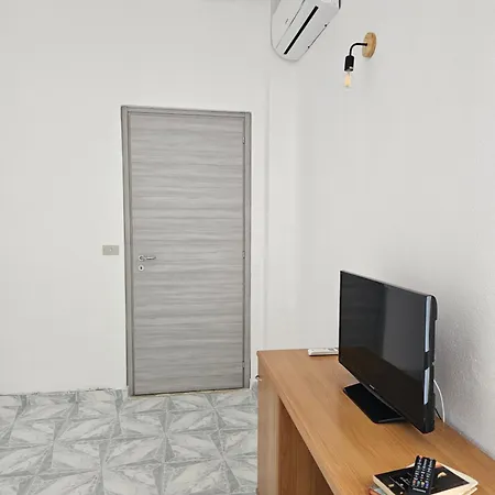 Tropeano Lägenhetshotell 3*