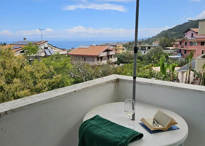 Tropeano Apart-hotel 3*