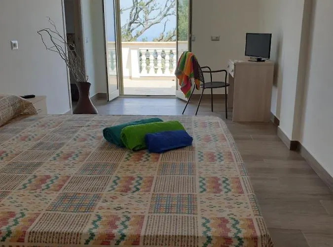 Tropeano 3* Santa Domenica (Vibo Valentia)