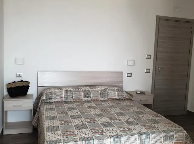 Tropeano 3* Santa Domenica (Vibo Valentia)